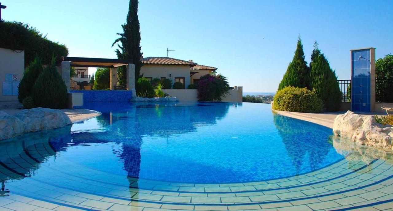 Fantastic Junior Villa Cz02 Salamis With Gorgeous Views, Aphrodite Hills Куклия Экстерьер фото